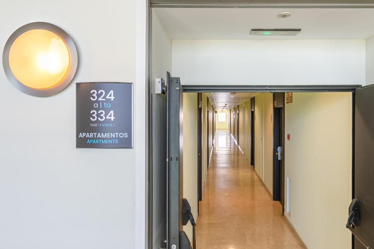 Apartment With Free Parking And Pool بورموخوس المظهر الخارجي الصورة
