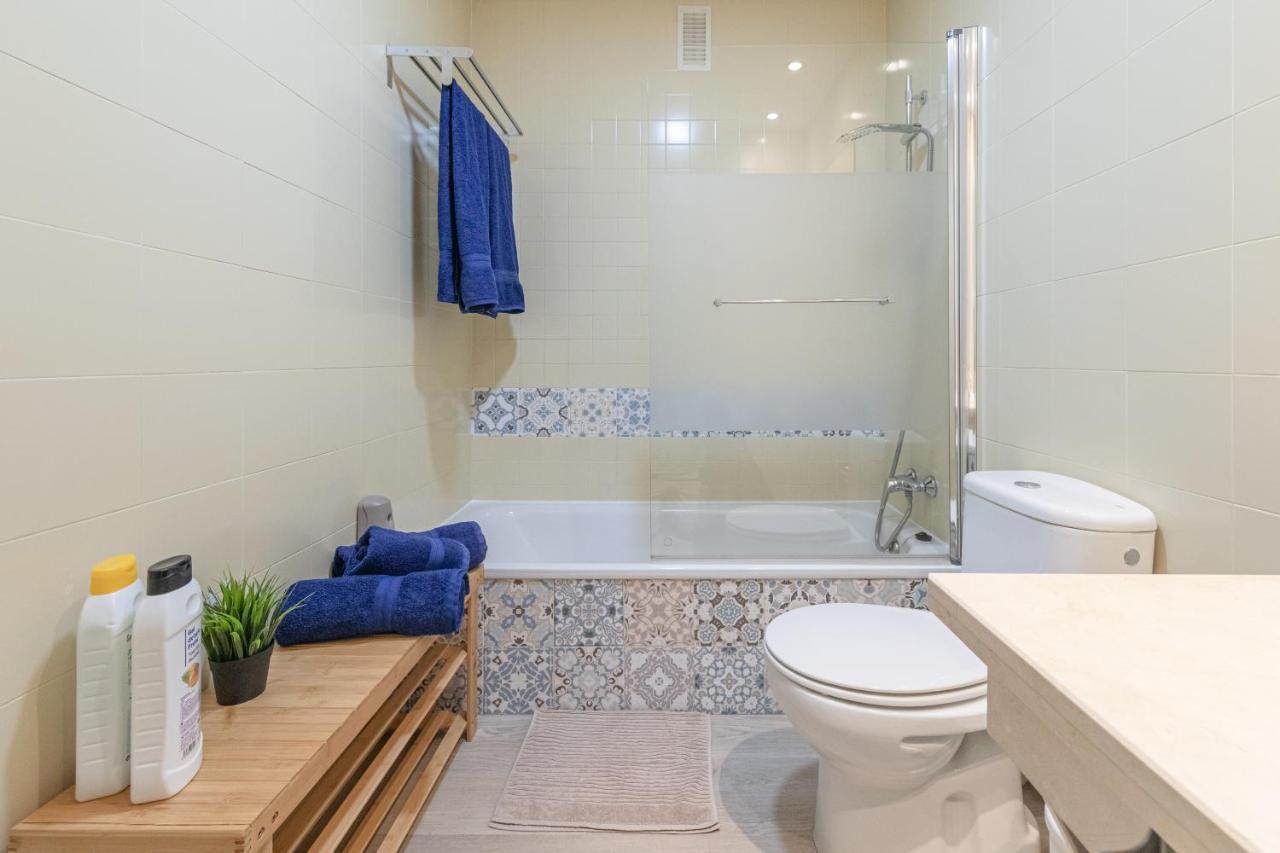 Apartment With Free Parking And Pool بورموخوس المظهر الخارجي الصورة